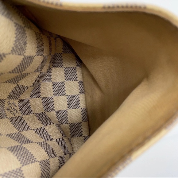 AuthenticLouis Vuitton Damier Azur Totally PM - Picture 11 of 14